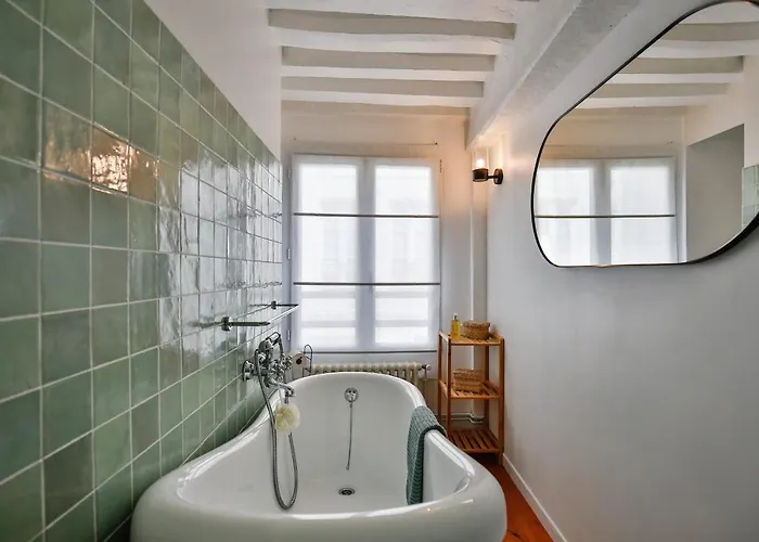 Prázdninový dům Les Oiseaux Du Corsaire 3 House & Terrace 6 P - Center *